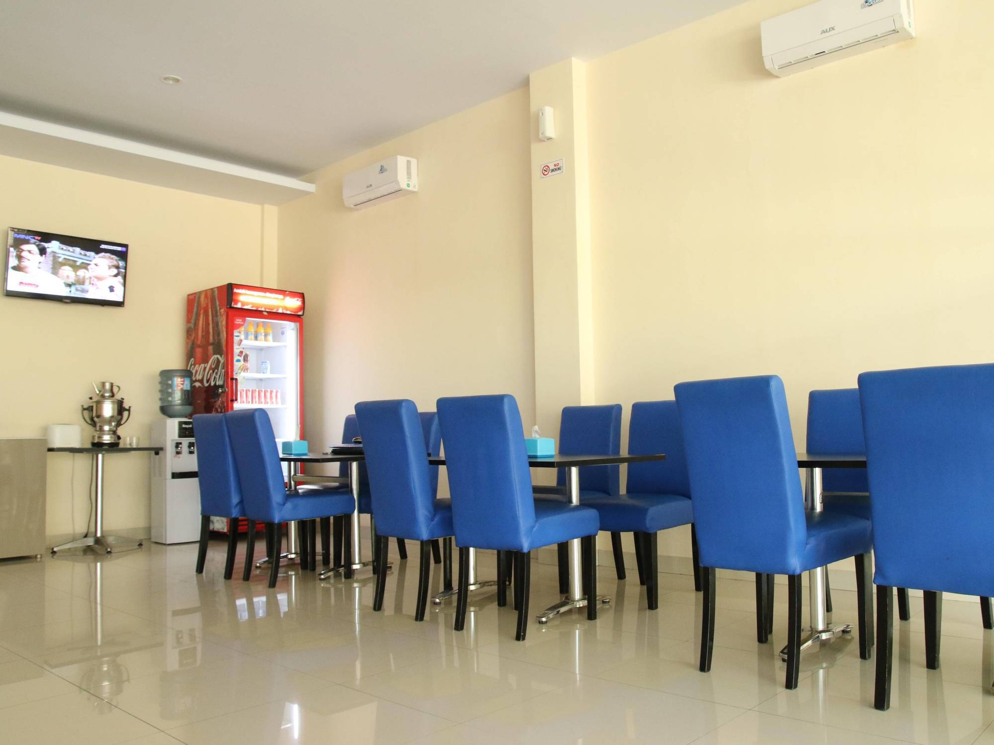 Daya Hotel Makassar Exterior photo